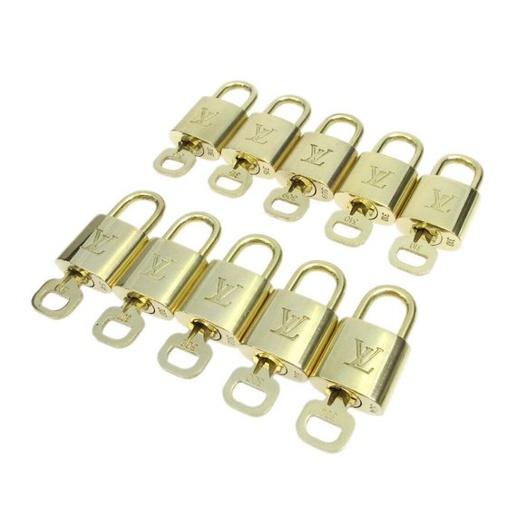LOUIS VUITTON Padlock & Key Bag Accessories Charm 10 Piece Set Gold - Picture 1 of 1